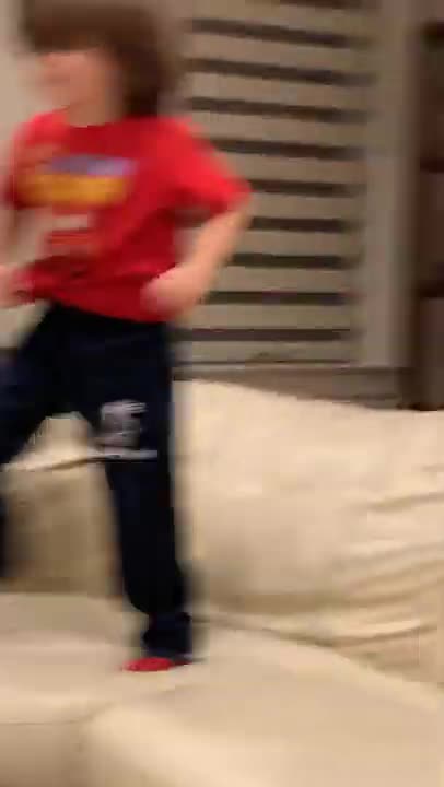 3 NAUGHTY Kids LIVE