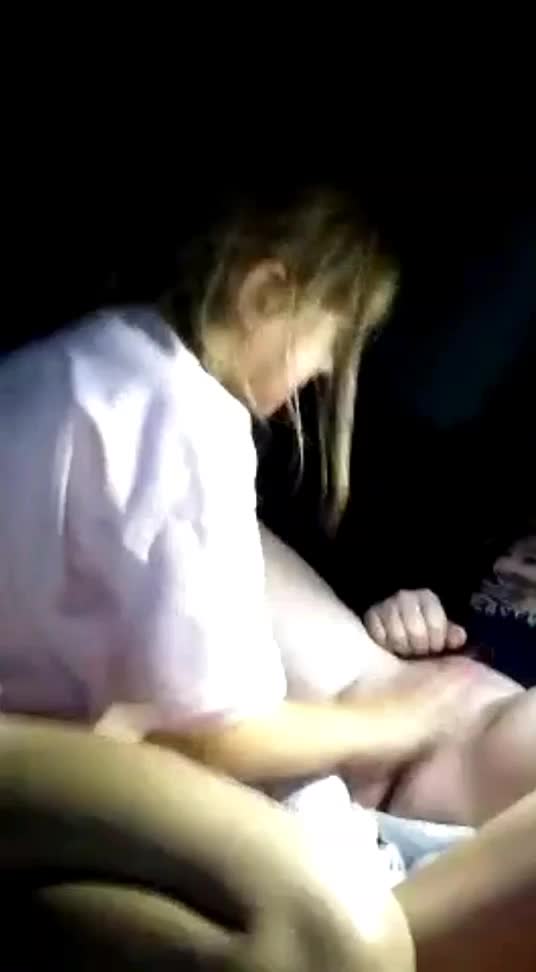 PRETEEN  TWEEN Playing in the dark