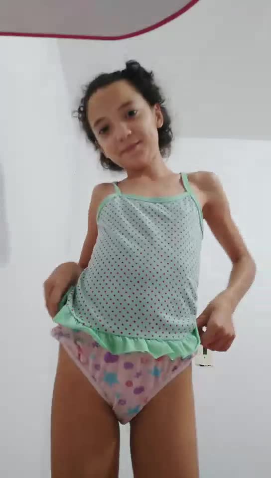 Tiny girl shows all