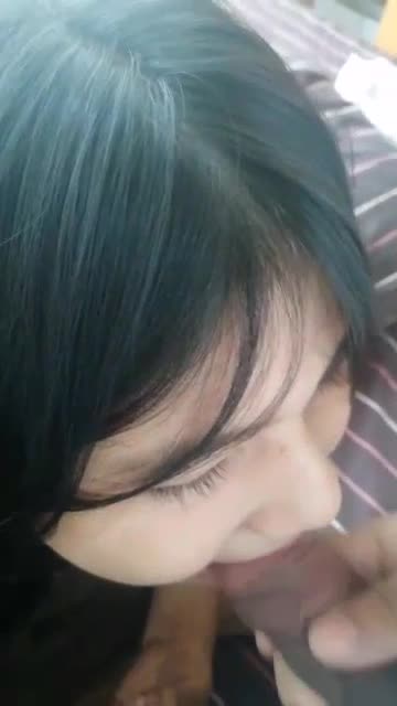 Hot teen daughter deepthroats & swallows daddy's cum