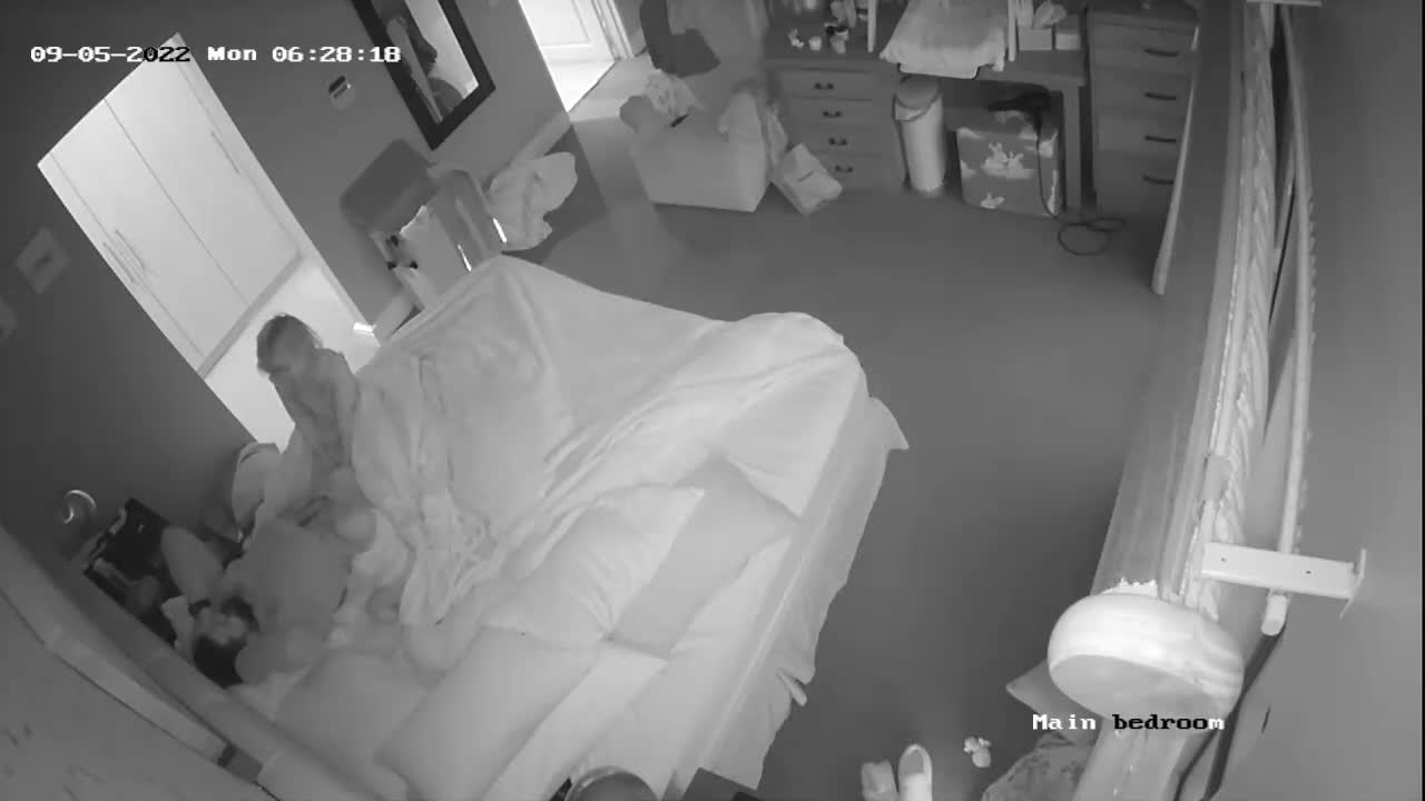 (Bad Parents) sex infront of kids leaked ipcam footage P2