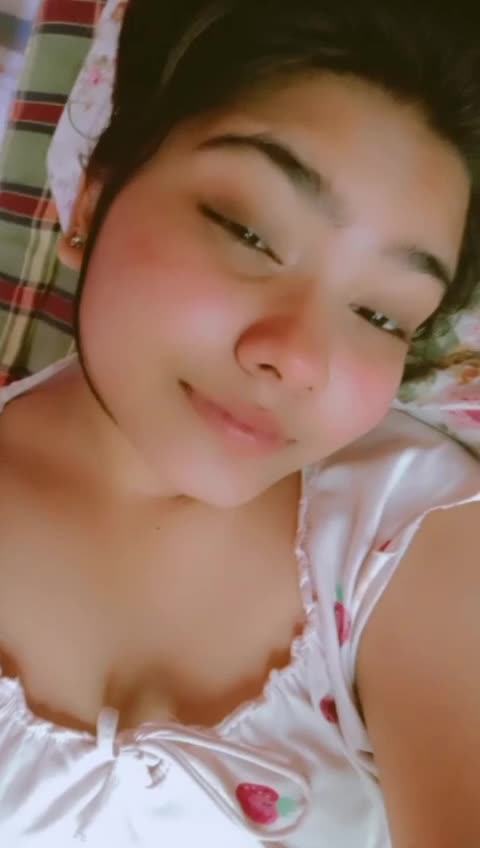 beautifull hot teen indian girl