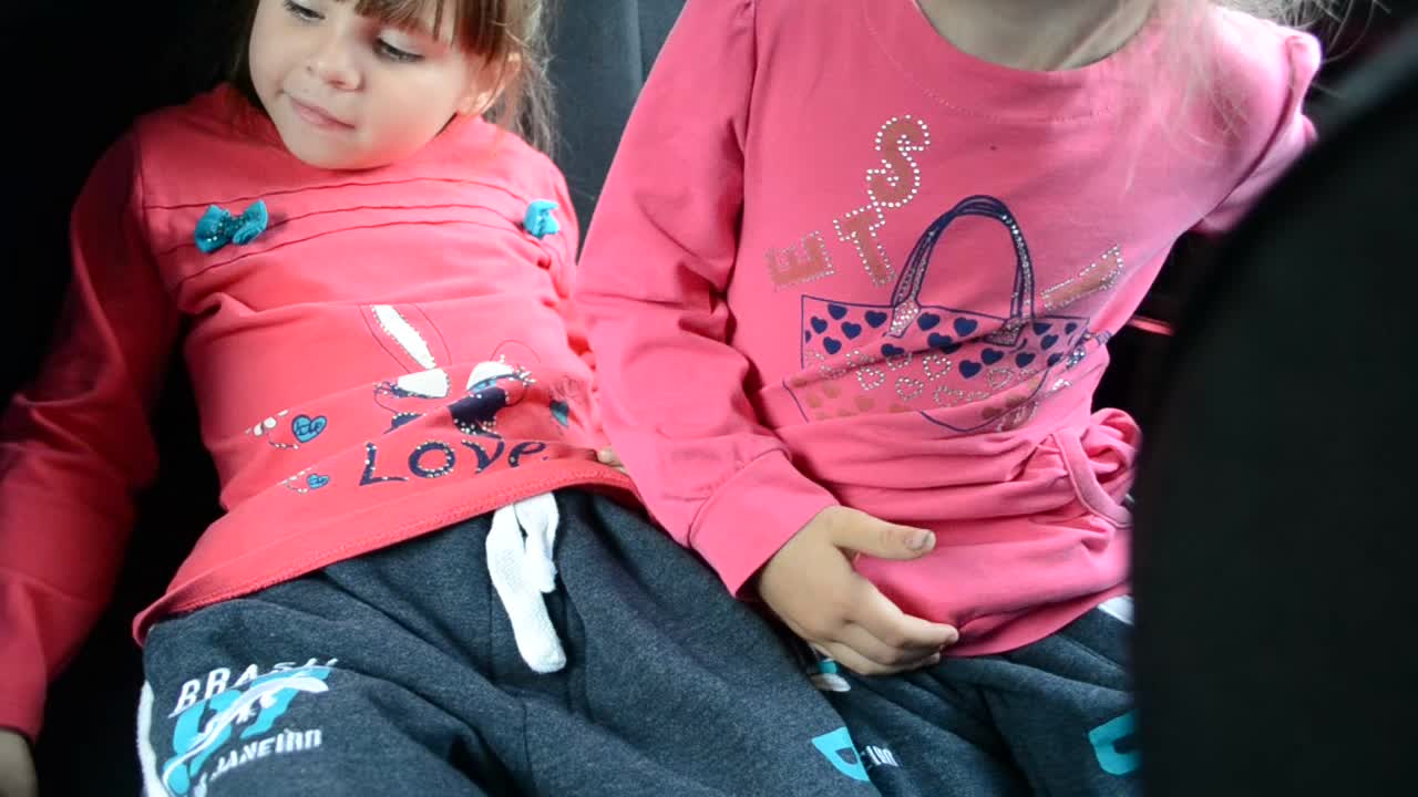 Ukraine Polar Lights Series - Video 16 - girls play in car with daddys dick and suck