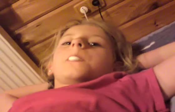 Big brother Fucking To Little Sister 