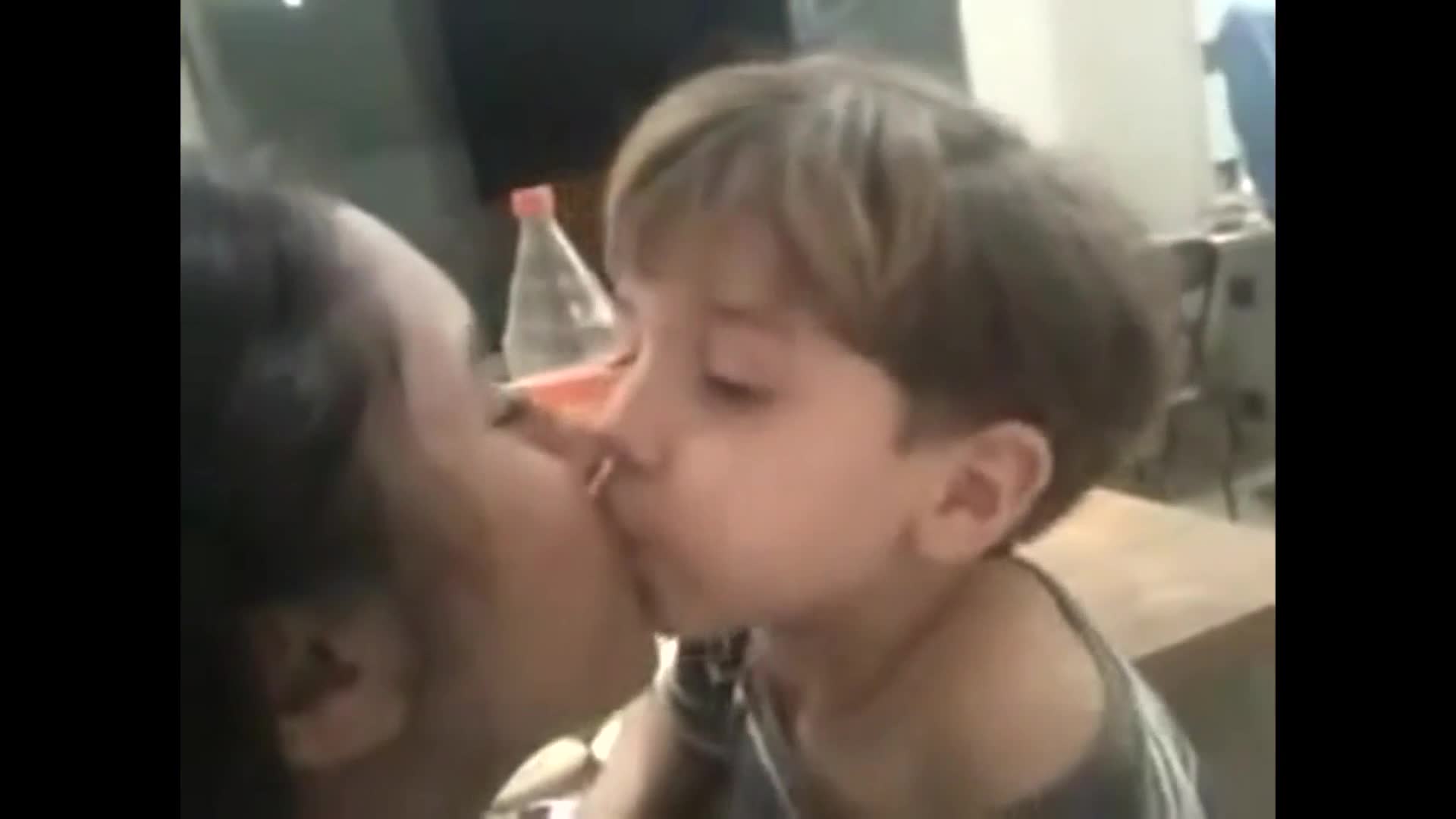Kids Kissing Compilation - You'll Never See Anywhere - 16